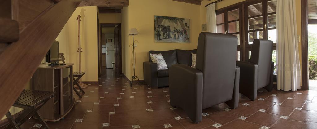 Casas Rurales Playa De Guadamia Llames de Pria Екстер'єр фото