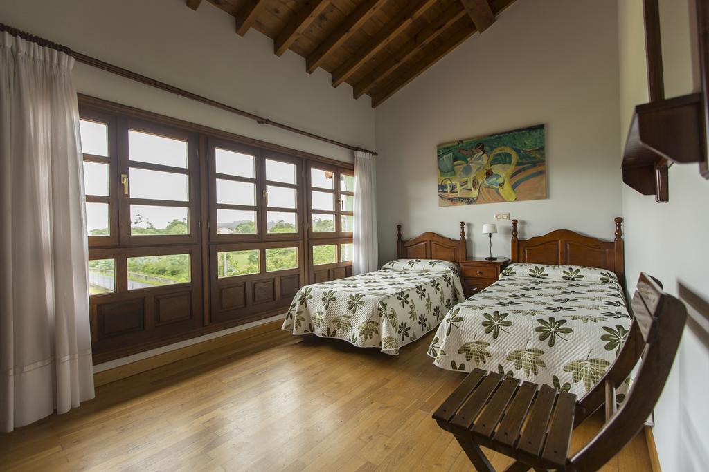 Casas Rurales Playa De Guadamia Llames de Pria Екстер'єр фото